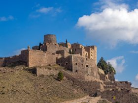 Viaje como la realeza: Los 10 mejores castillos españoles en los que puede alojarse